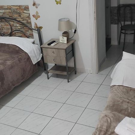 Anastasia Studio Apartment Kavála Exterior photo